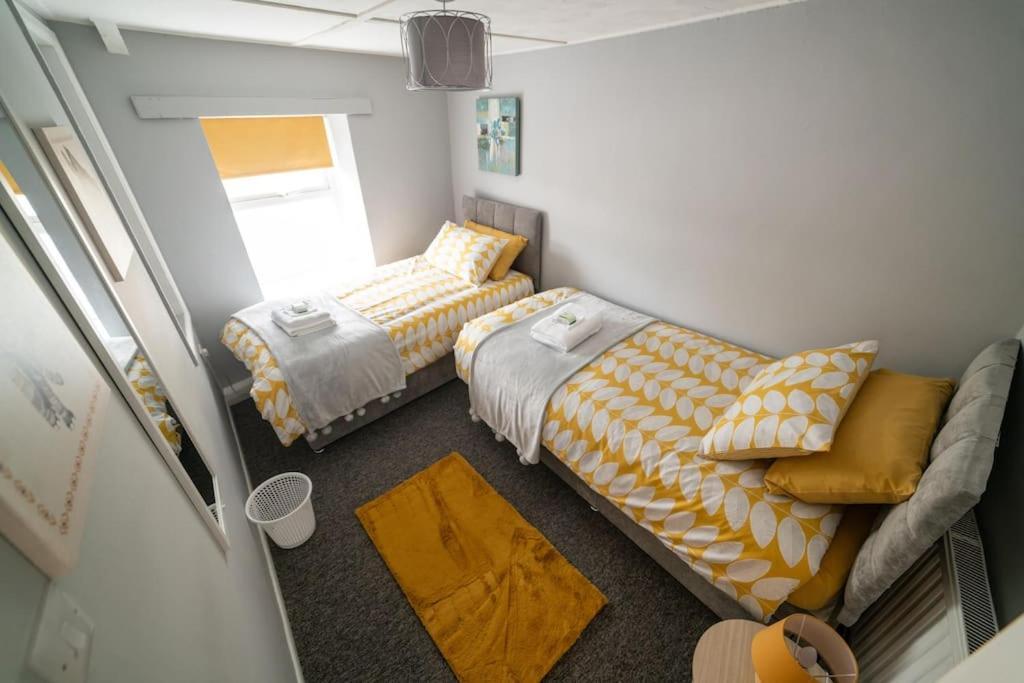 Holiday home 2 Bed Sleeps 4 Town House Haverfordwest