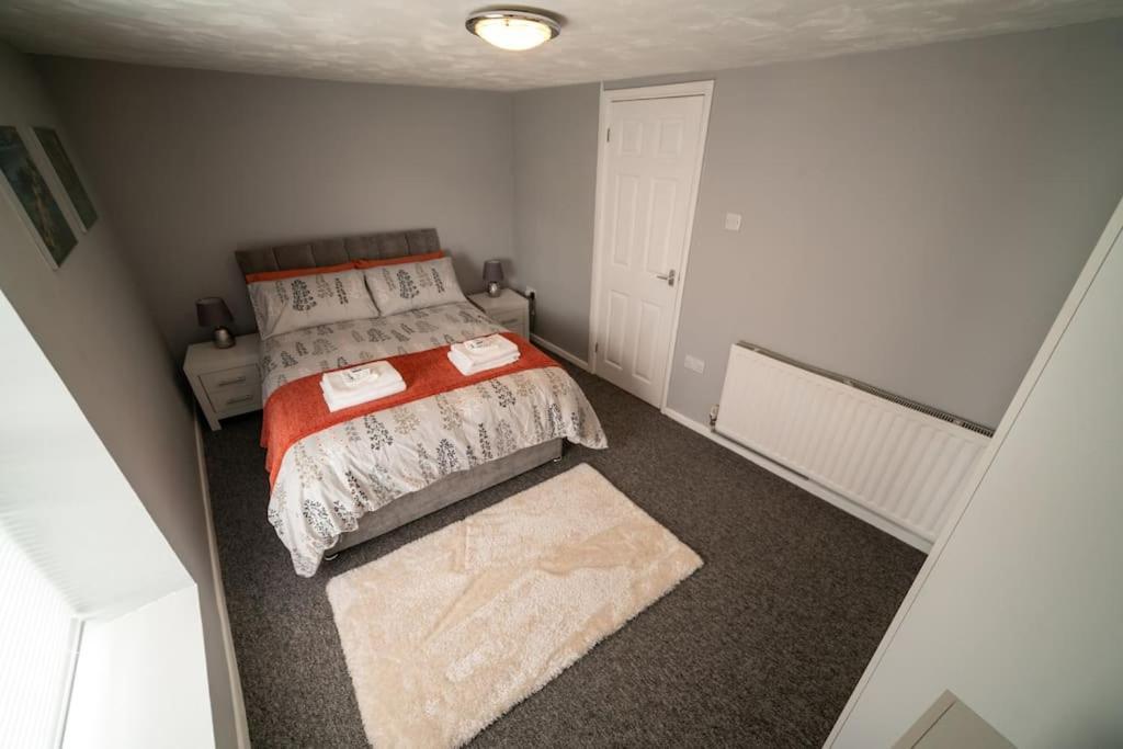 2 Bed Sleeps 4 Town House Holiday home Haverfordwest