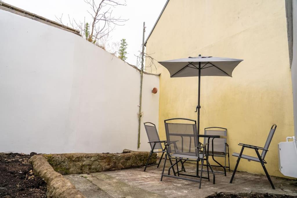 2 Bed Sleeps 4 Town House